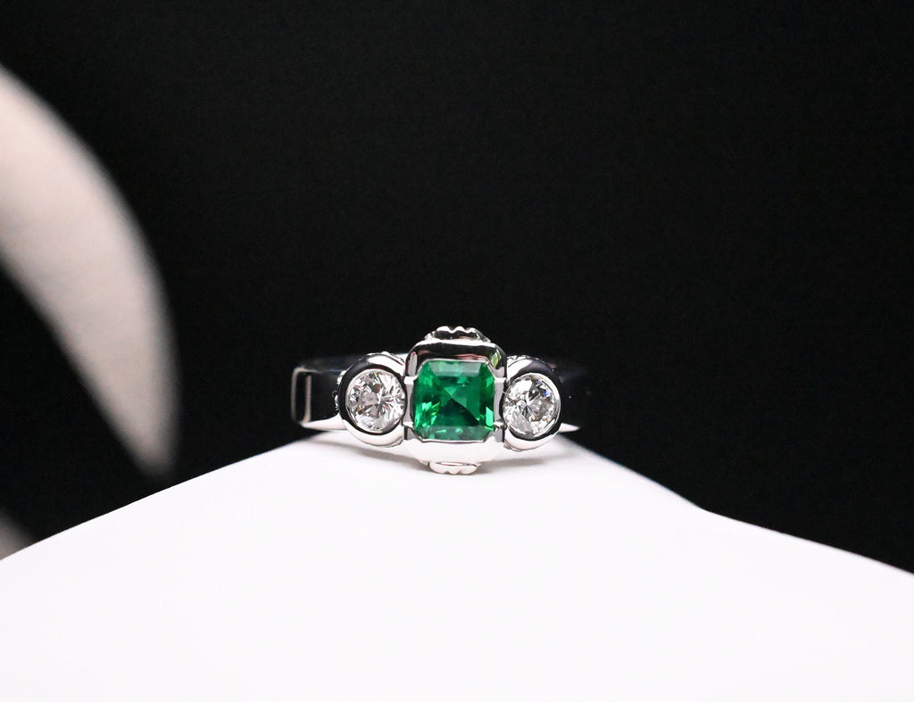 Muzo Emerald Art Deco Ring