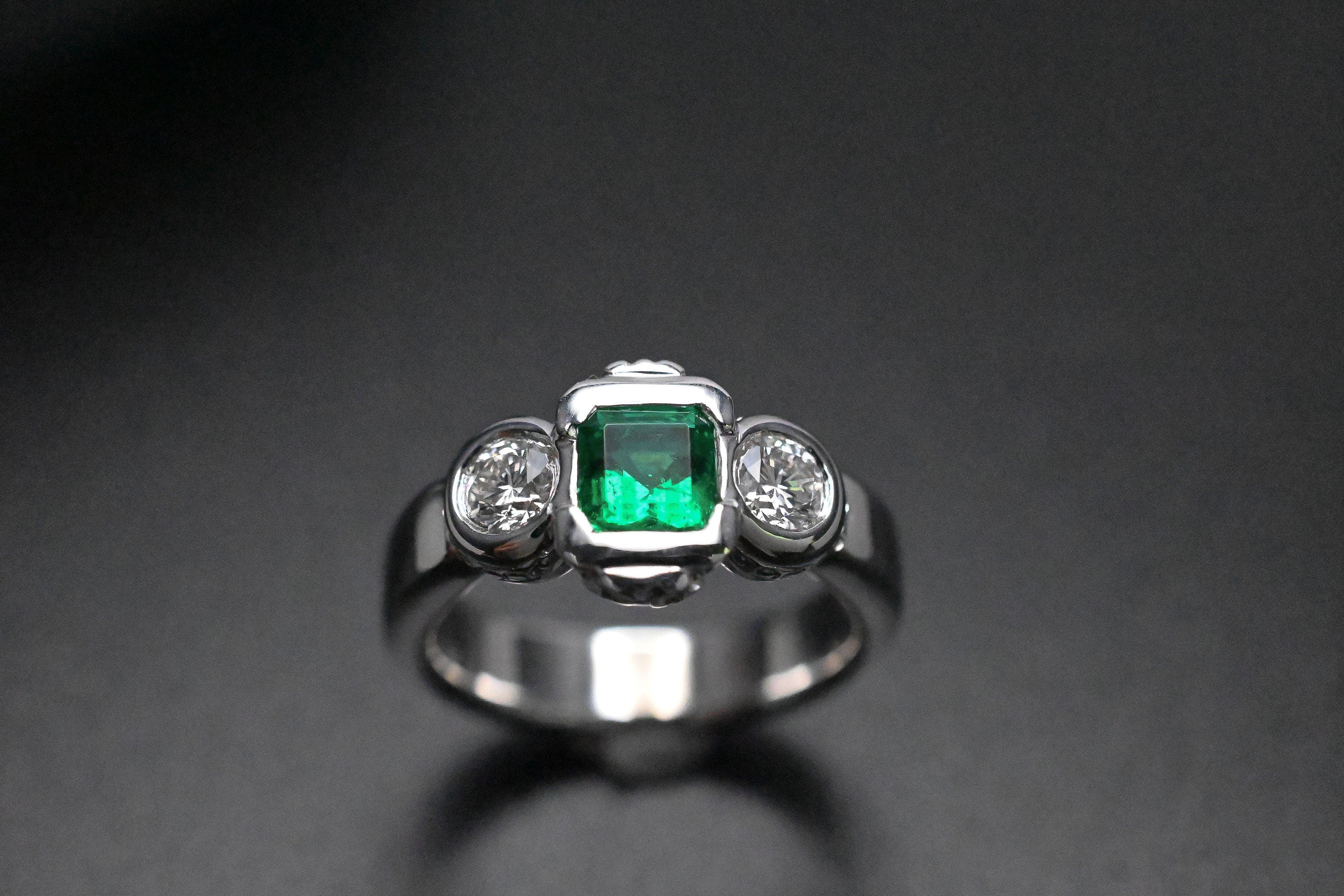 Muzo Emerald Art Deco Ring