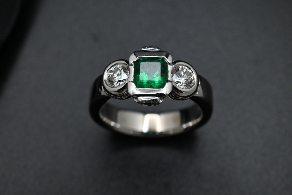 Muzo Emerald Art Deco Ring