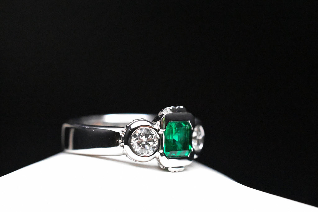 Muzo Emerald Art Deco Ring