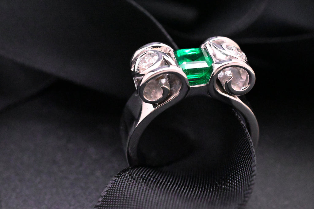 Muzo Emerald Column Ring