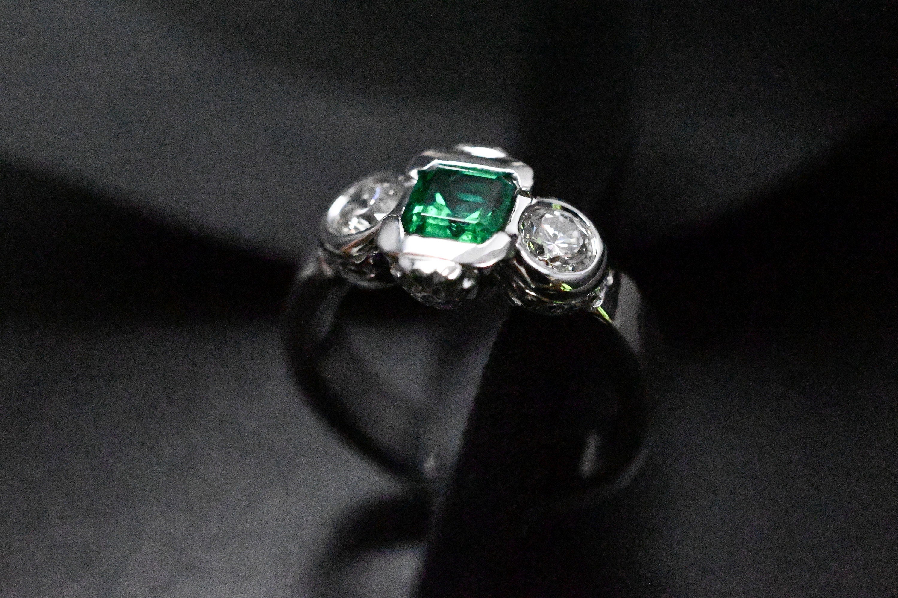 Muzo Emerald Art Deco Ring