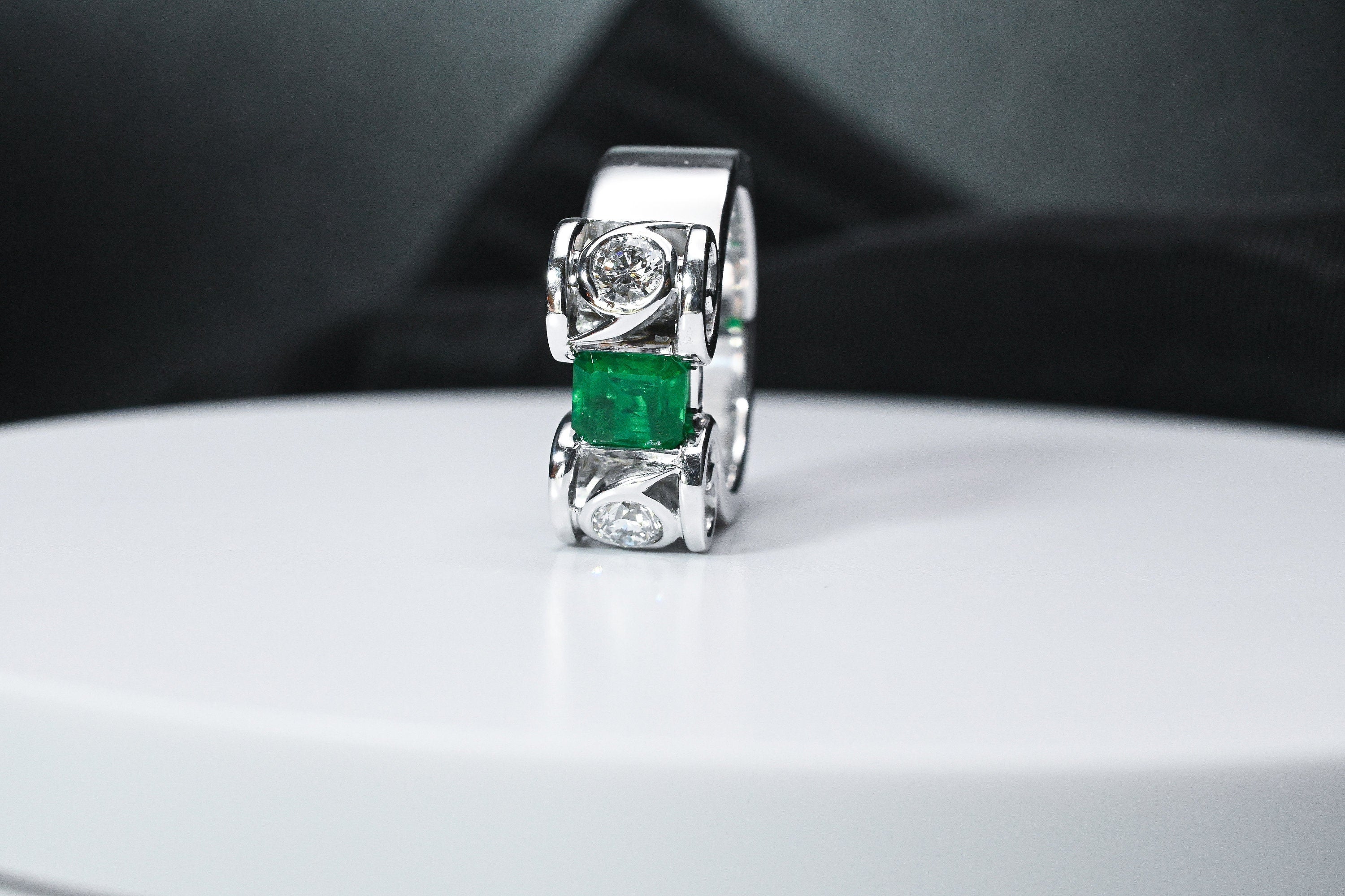 Muzo Emerald Column Ring