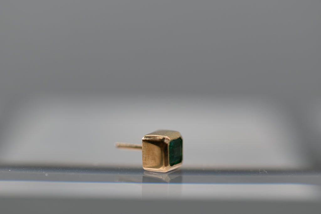 Square Emerald Piercing