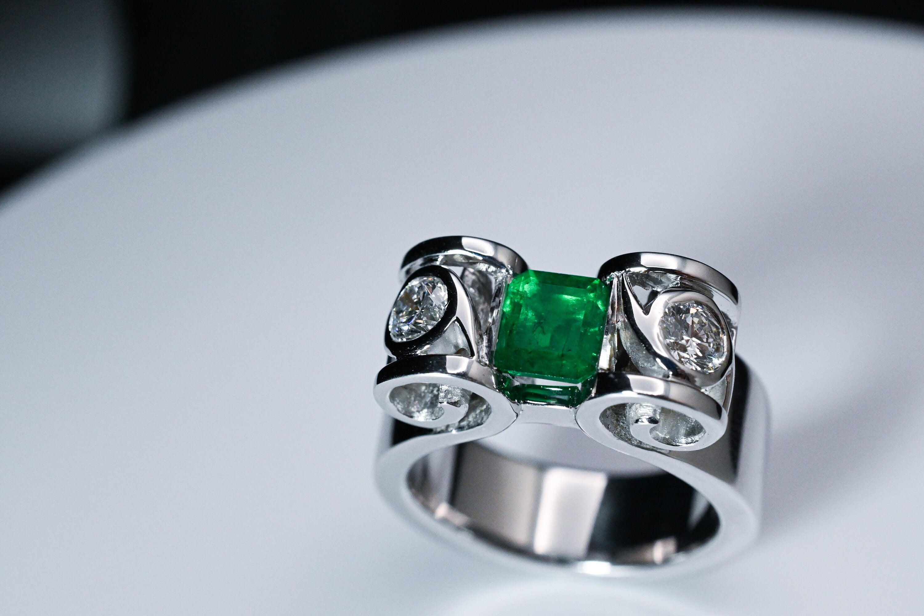 Muzo Emerald Column Ring